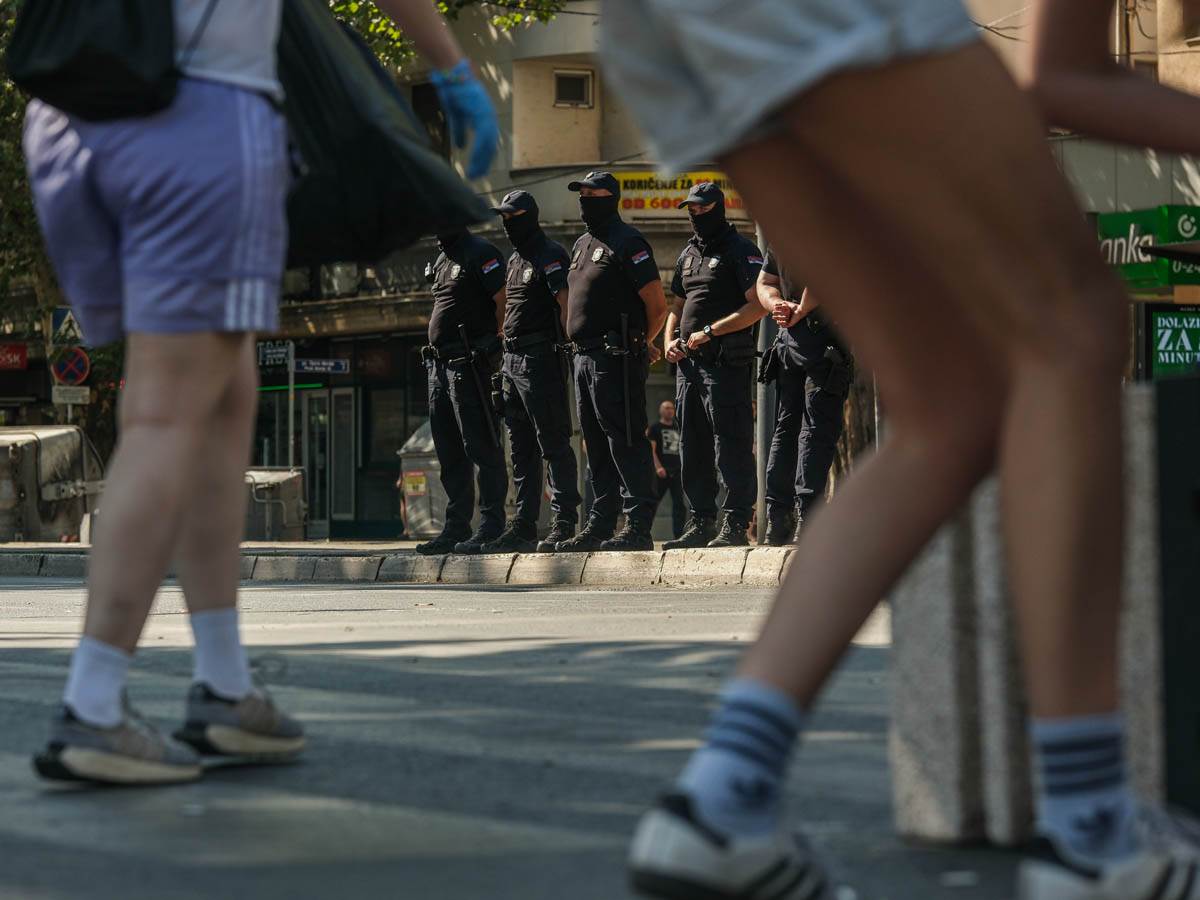 blokada_ulica_pravni_fakultet_bulevar_stefan_stojanović_ (3).jpg