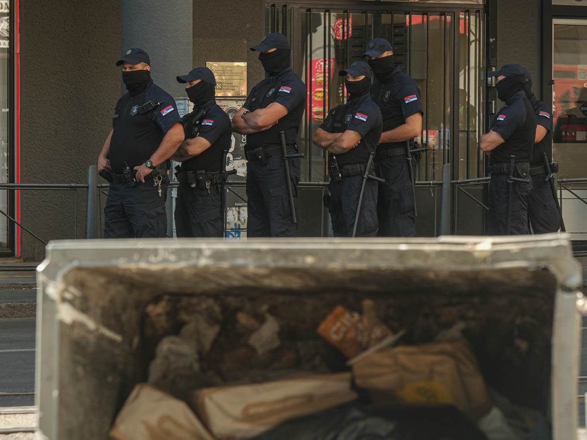 blokada_ulica_pravni_fakultet_bulevar_stefan_stojanović_ (6).jpg