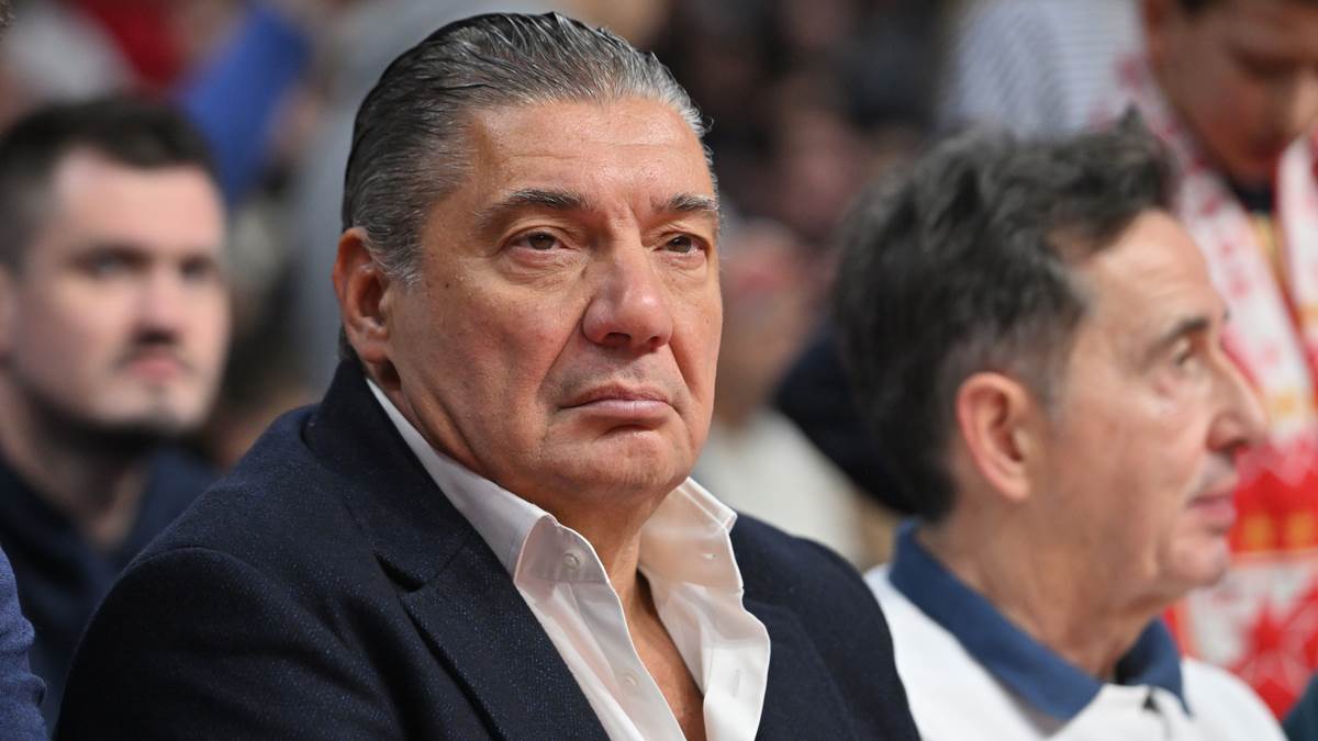 Miško Ražnatović na utakmici Crvene zvezde