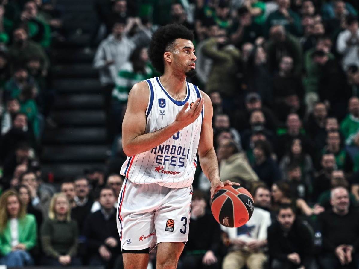 Džordan Nvora Anadolu Efes