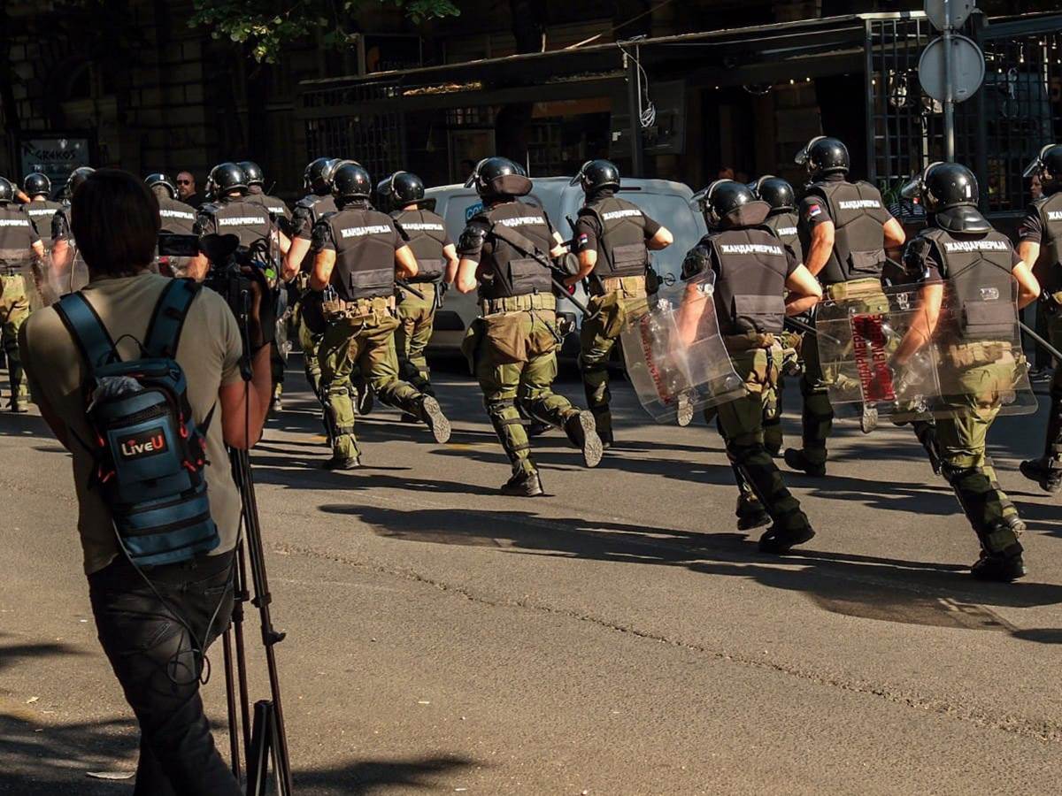 Zandarmerija na ulici (1).jpg