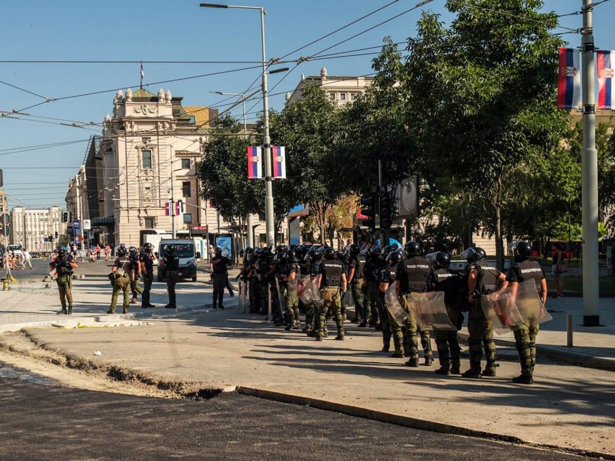 Zandarmerija na ulici (4).jpg