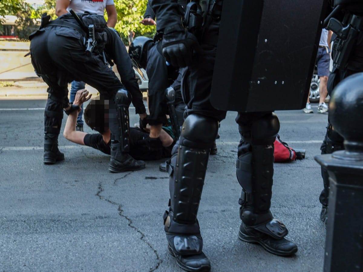 Hapsenje kod Doma vojske Francuska ulica (5).jpg