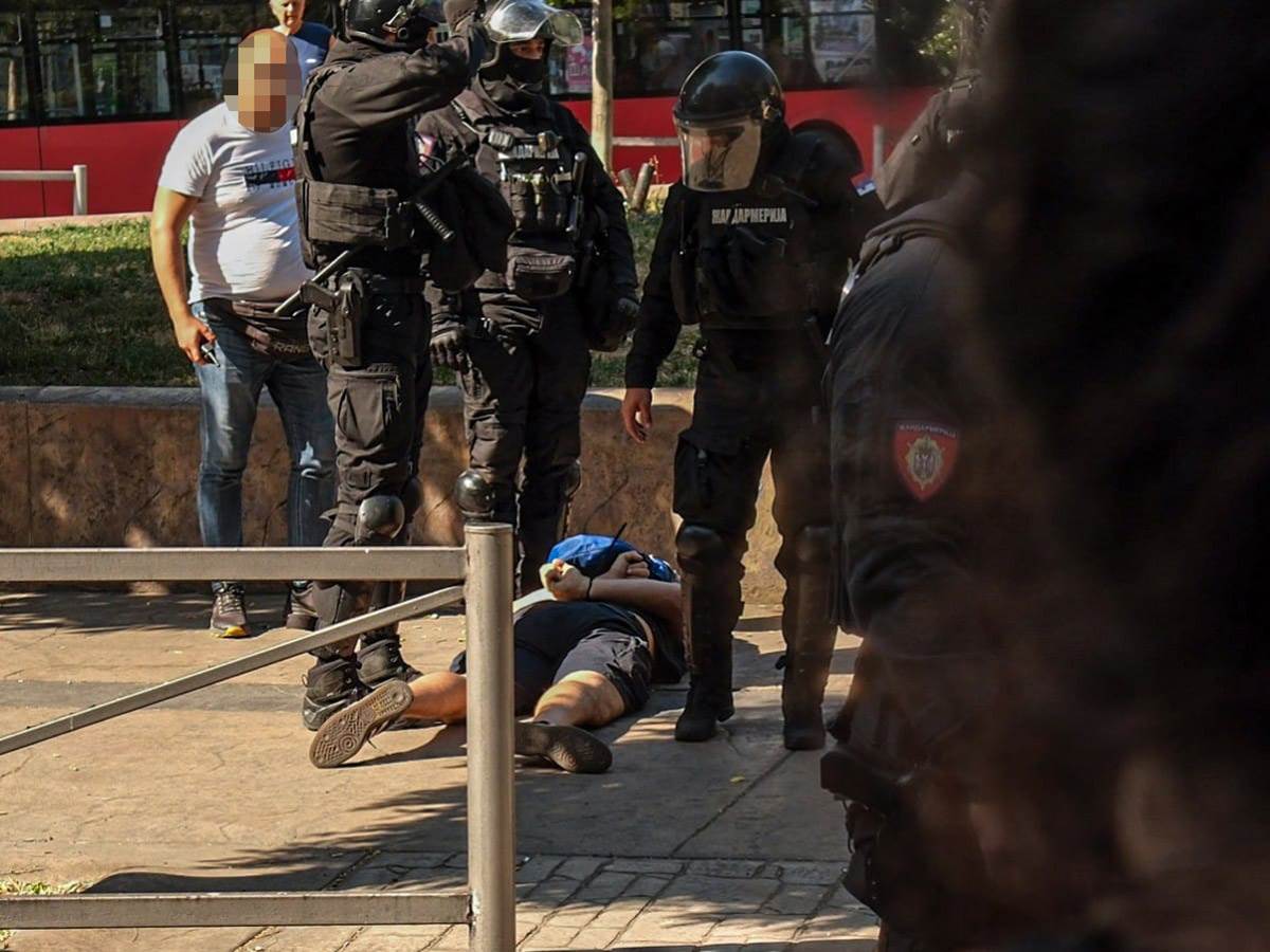 Hapsenje kod Doma vojske Francuska ulica (8).jpg