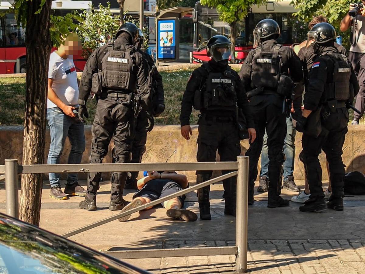 Hapsenje kod Doma vojske Francuska ulica (9).jpg