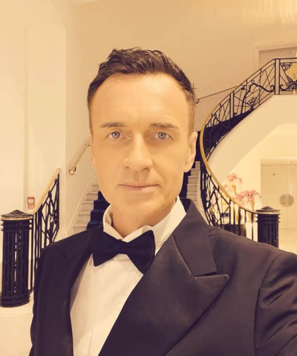 Džulijan Mekmahon.jpg