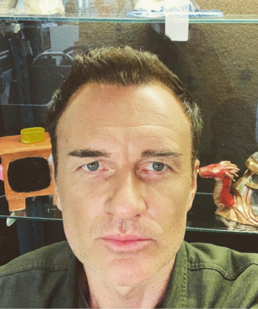 Džulijan Mekmahon4.jpg