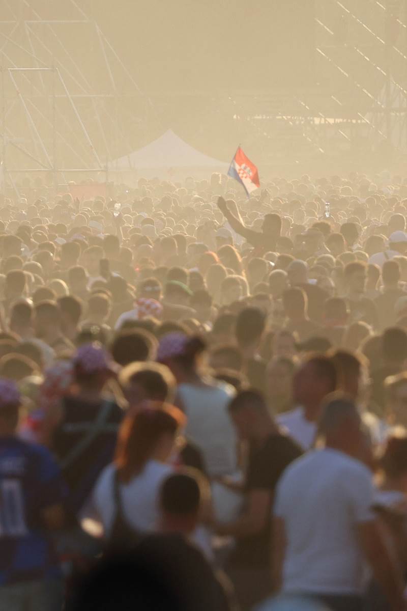 Marko Perković Tompson koncert (8).jpg