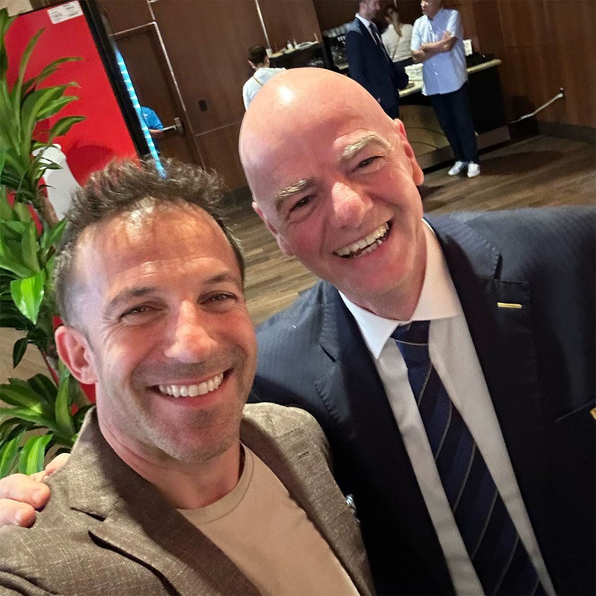 Alesandro Del Pjero i Piksi (2).jpg