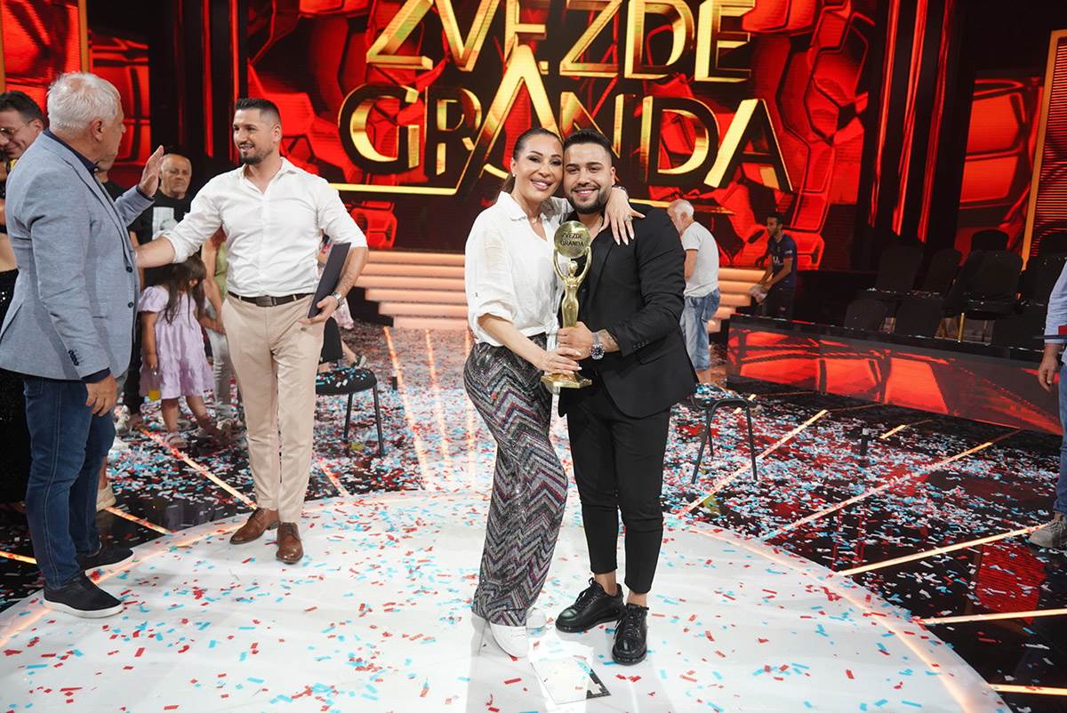 Ceca Ražnatović Nikola Stanišić Zvezde Granda (5).jpg