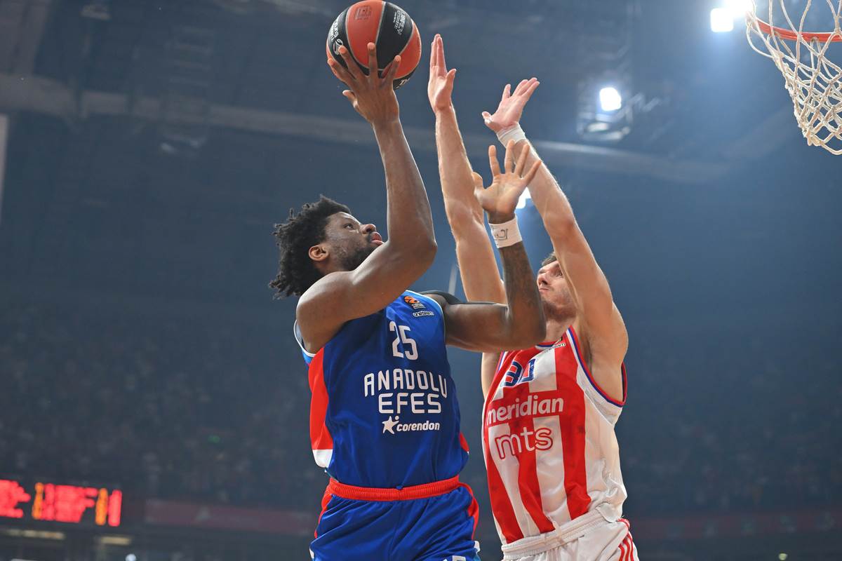 Košarkaš Danijel Oturu.