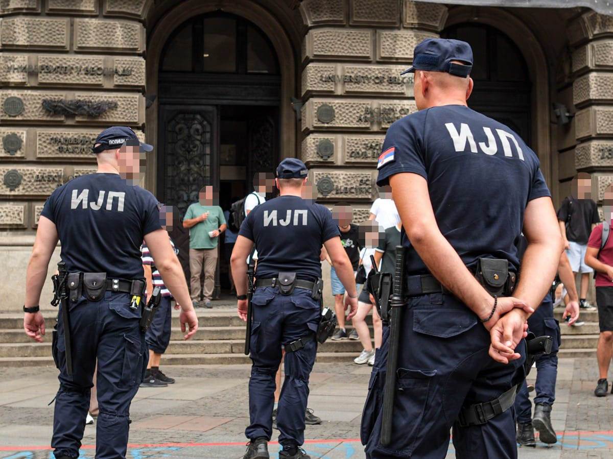 Blokada Bulevar kod ETF (2).jpg