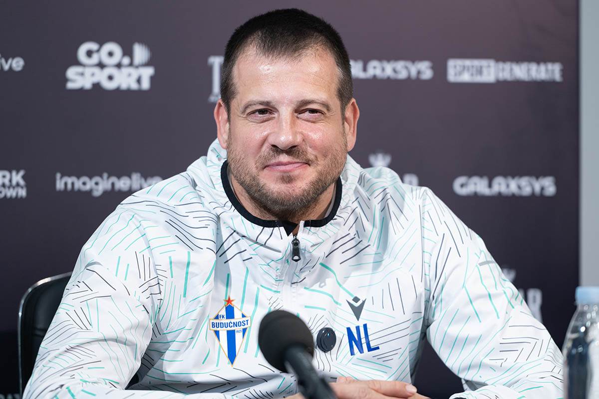 Nenad Lalatović u opremi Budućnosti.