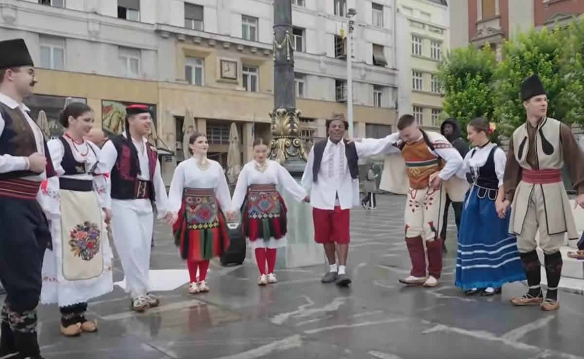 Jedan od najpoznatijih svetskih influensera Speed došao u Srbiju, odmah zaigrao kolo sa šajkačom