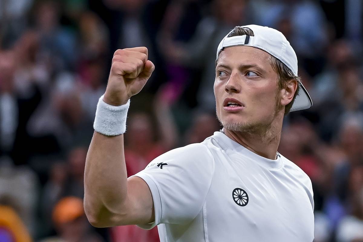 Tim van Rajthoven na Vimbldonu 2022.