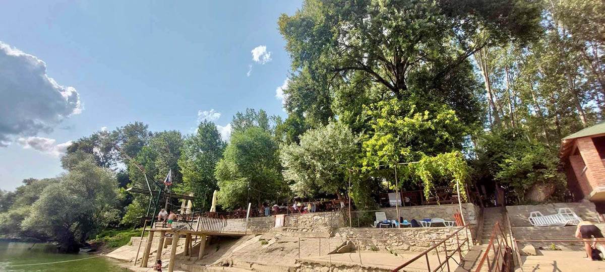 Tarzan plaža (3).jpg