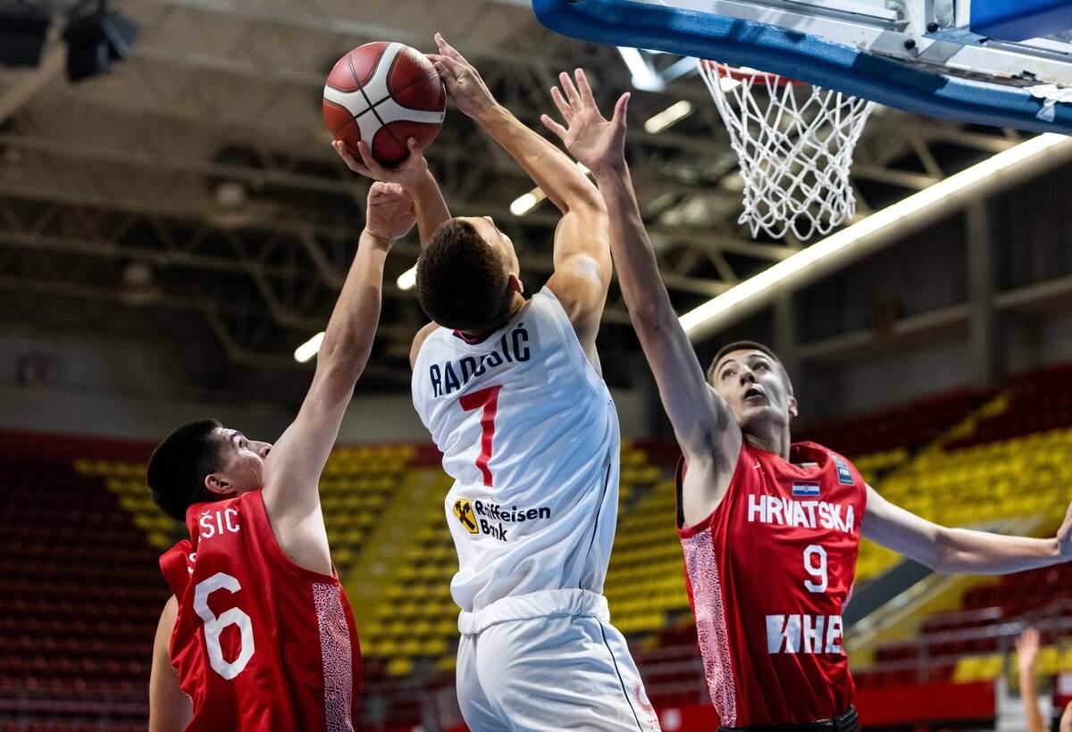 Ognjen Radošić srpski košarkaš