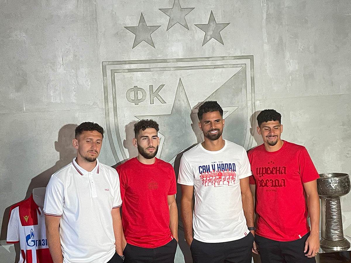 Veljković, Rogrigao, Mateuš i Tiknizijan na predstavljanju (3).jpg