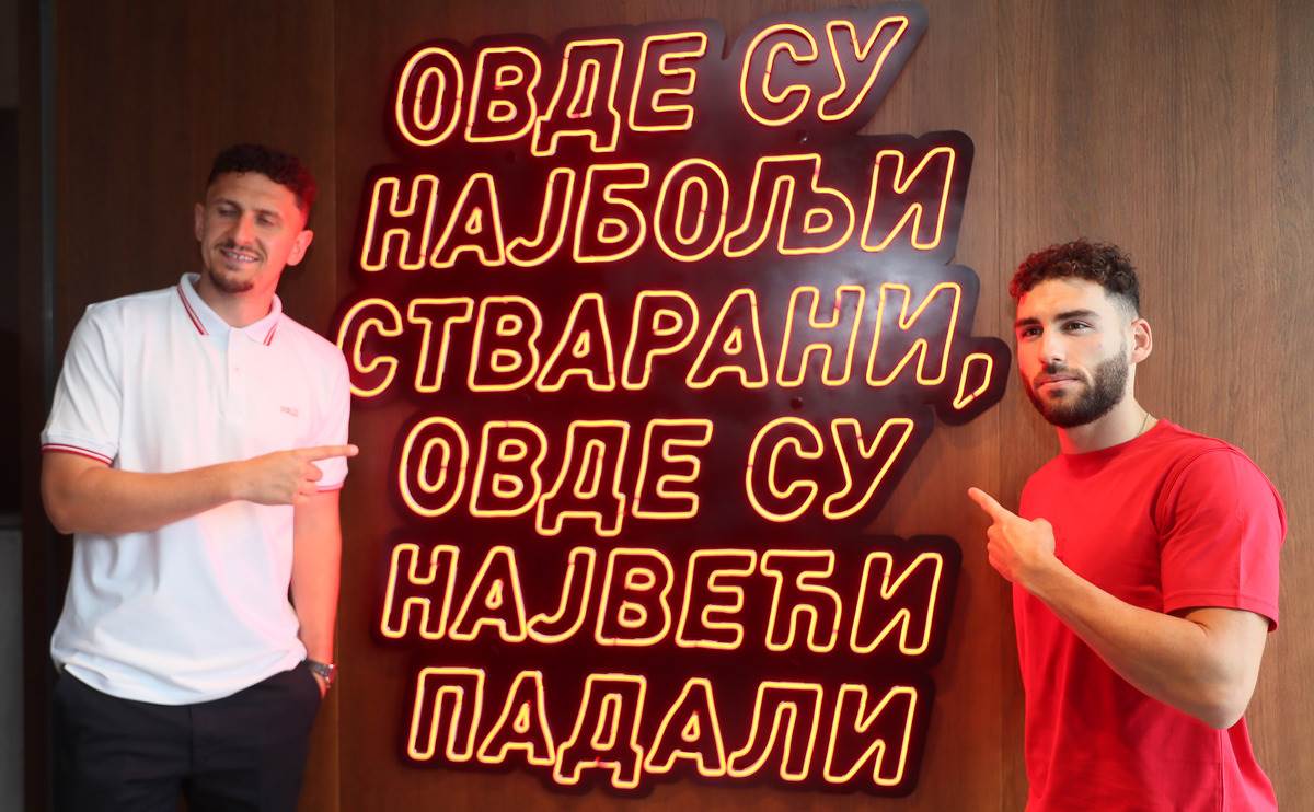 Miloš Veljković i Nair Tiknizijan fudbaleri Crvene zvezde