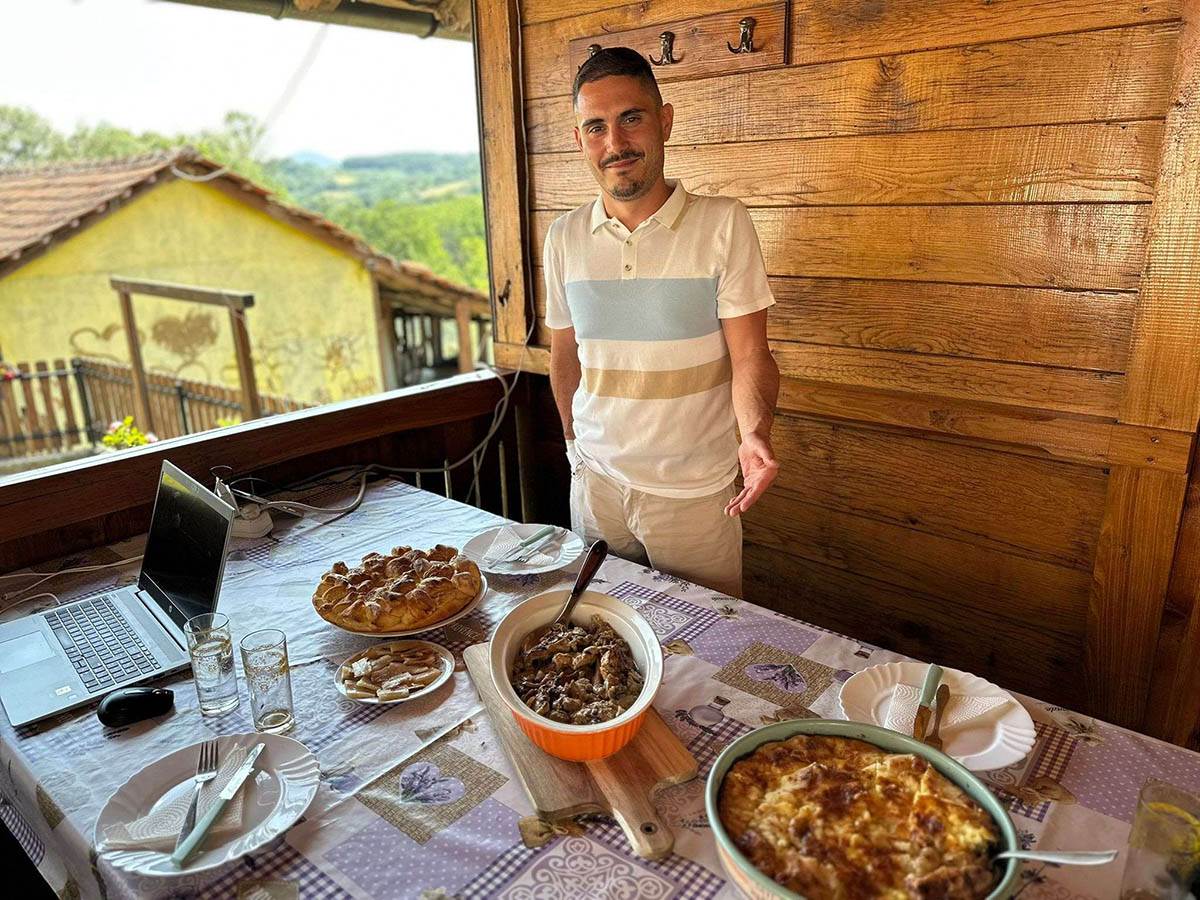 Antonio napustio Italiju zbog Srpkinje (3).jpg