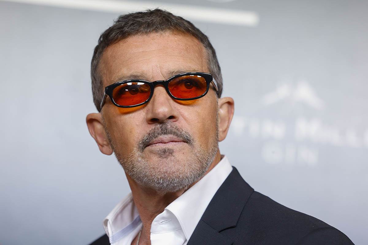 Antonio Banderas Nikol Kembel  (6).jpg