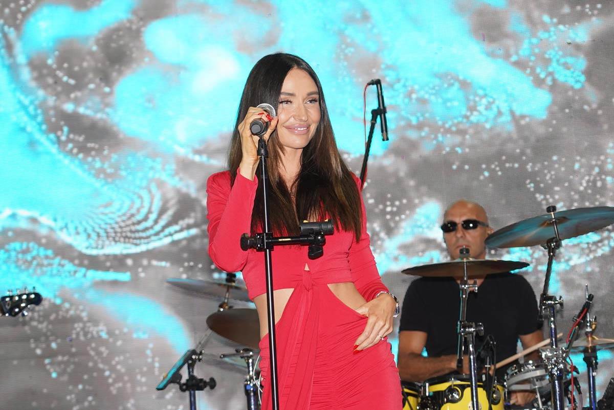 Žurka Elita 8 2.jpg