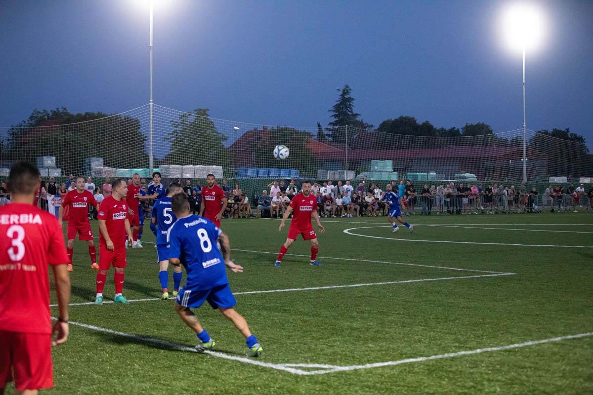 Srbija - Italija Fudbal 7 11.jpg