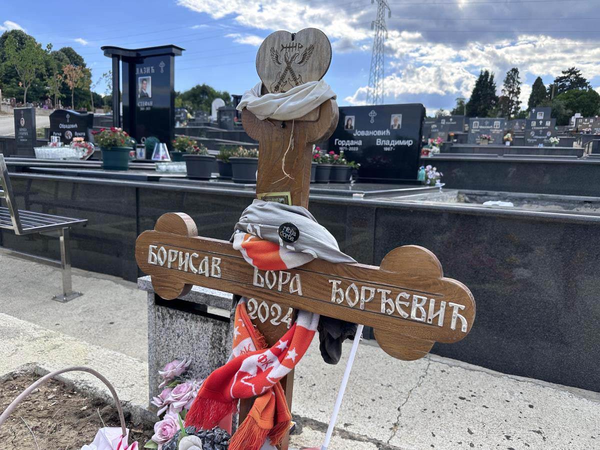 Grobno mesto Bore Čorbe 6.jpg