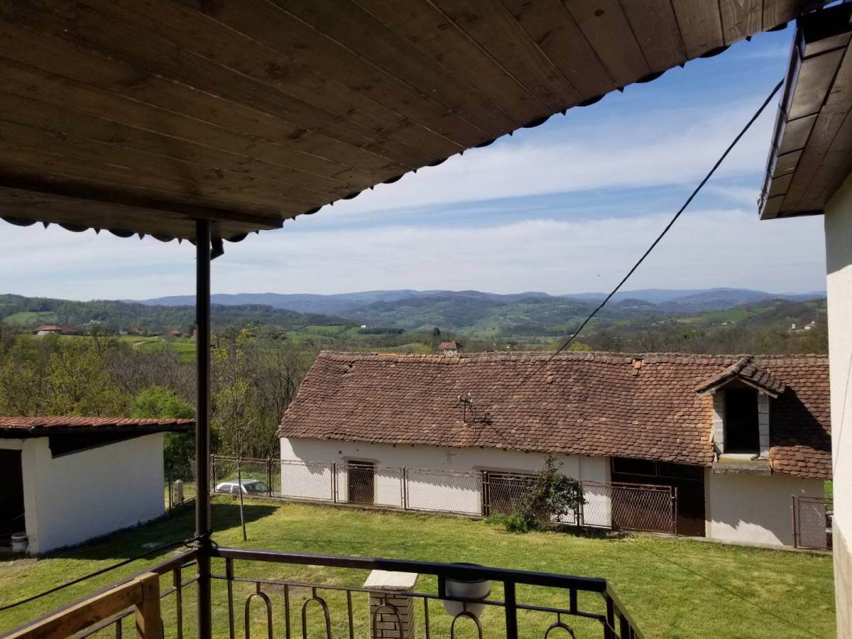 kuća na prodaju u Poljanicama (5).jpg