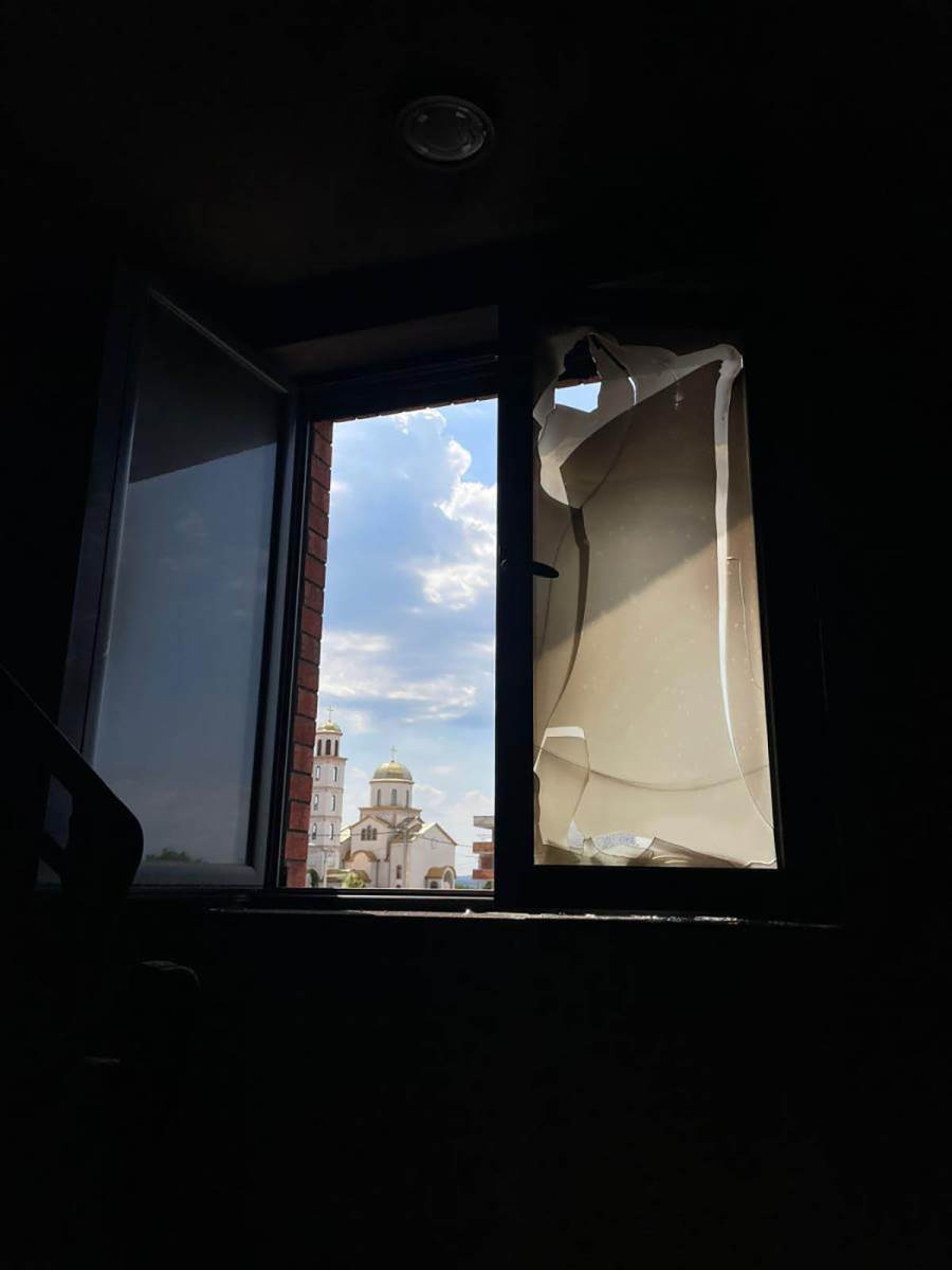 požar u Surčinu (8).jpg