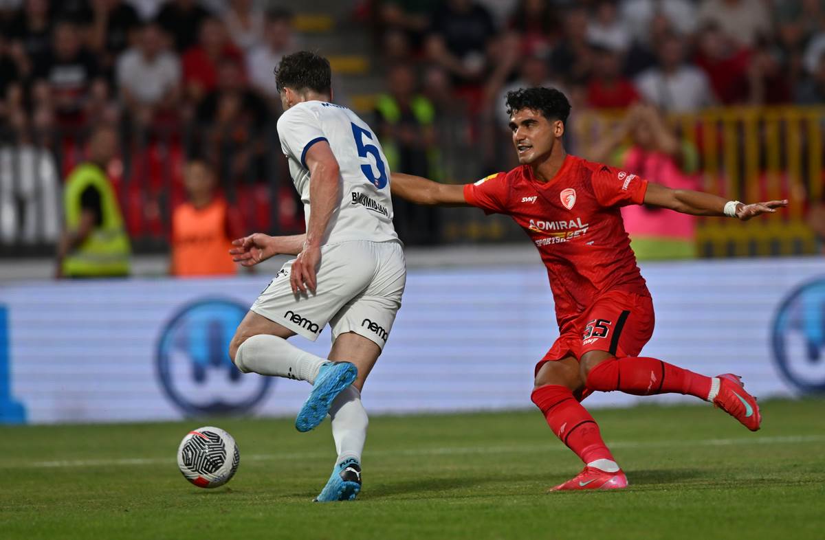 Radnički - Klaksvik  (4).jpg