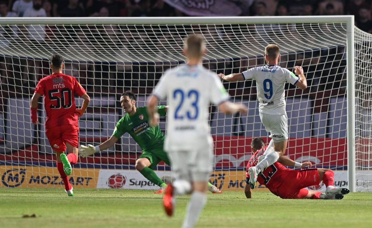 Radnički - Klaksvik  (5).jpg