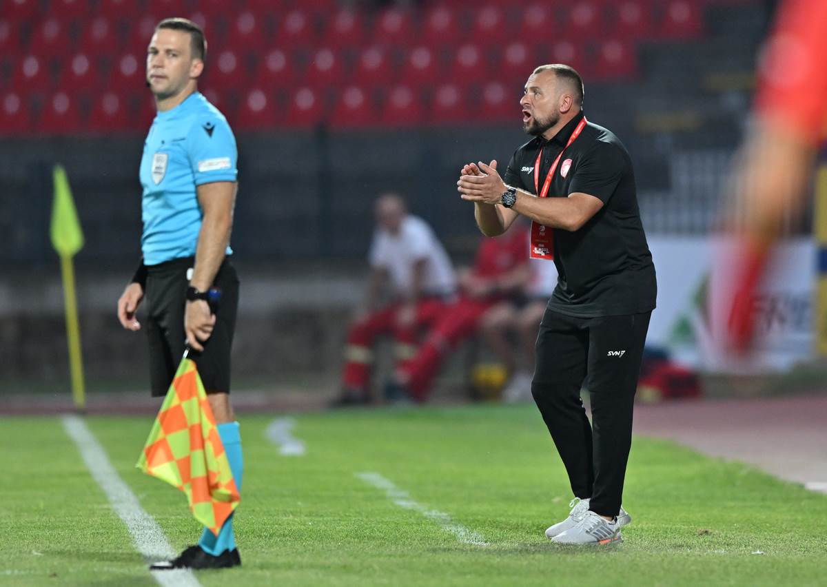 Radnički - Klaksvik  (6).jpg