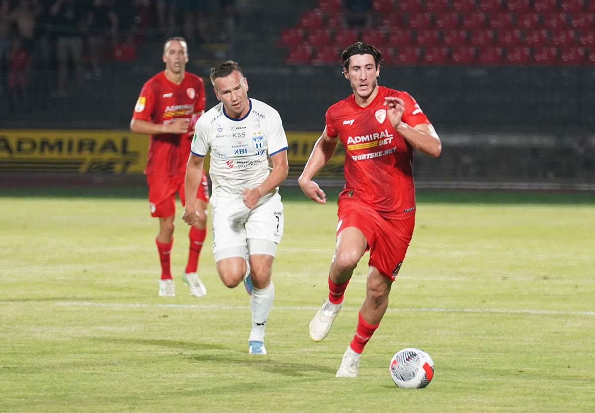 FK Radnički - Klaksvik (4).jpg