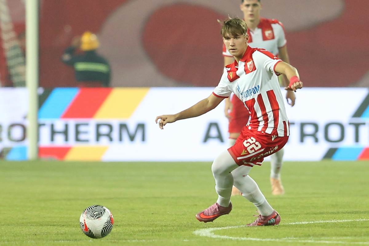 Vasilije Kostov na utakmici Zvezda OFK Beograd