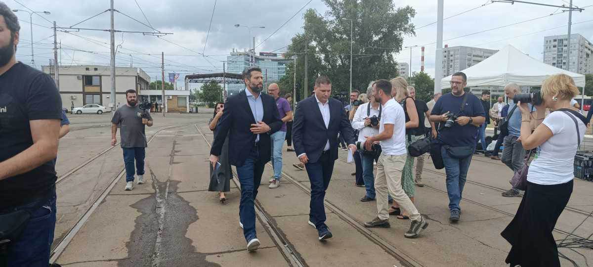 Novi tramvaji u Beogradu (3).jpg