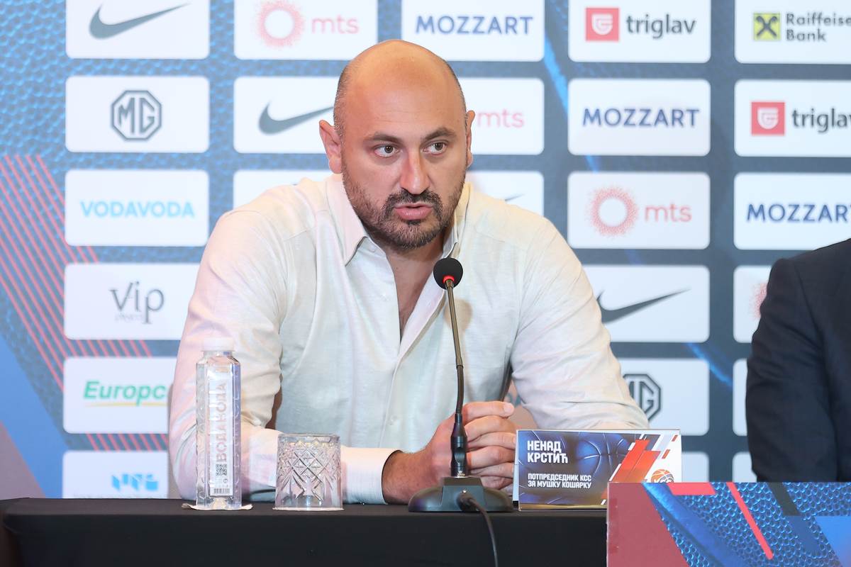 Nenad Krstić na konferenciji za medije