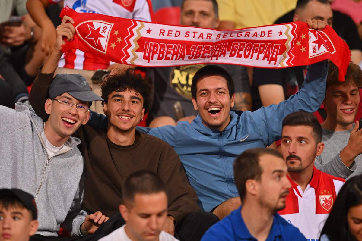 Crvena zvezda - Linkoln (1).JPG