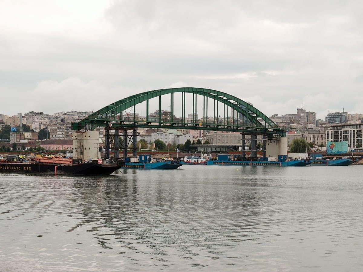 Stari savski most uklanjanje (3).jpg