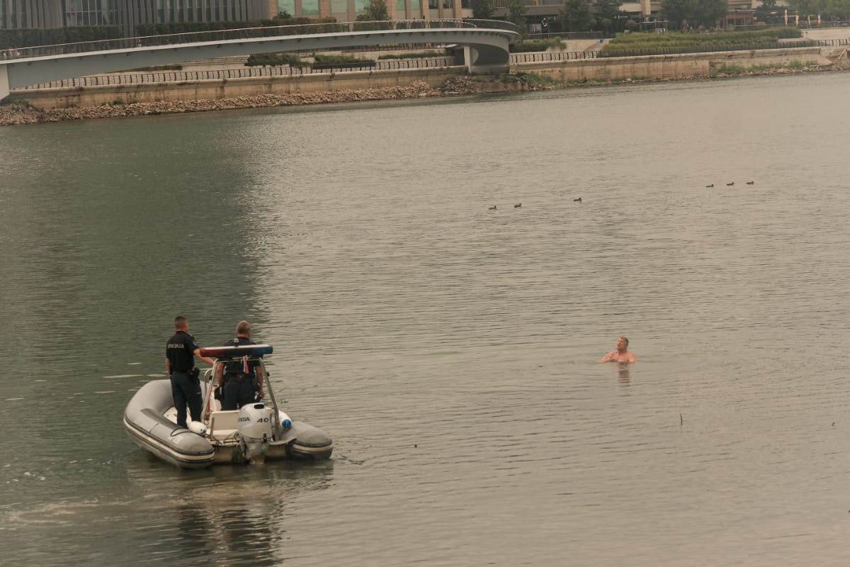 Stari savski most uklanjanje (8).jpg