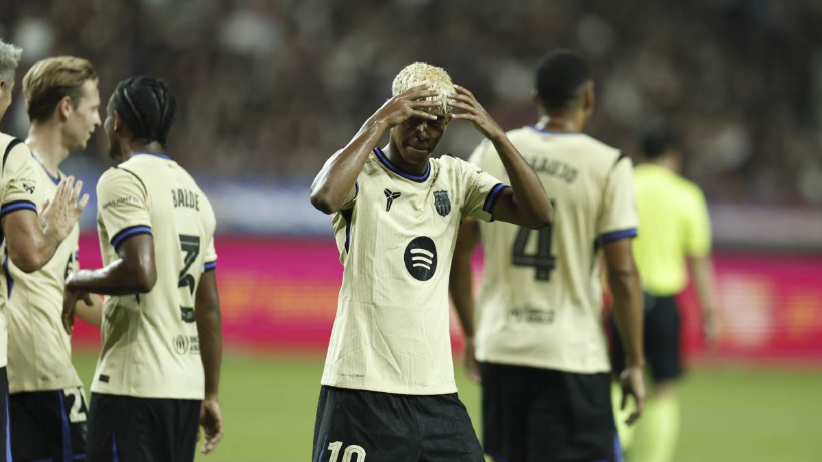 Lamin Jamal stavlja krunu na glavu