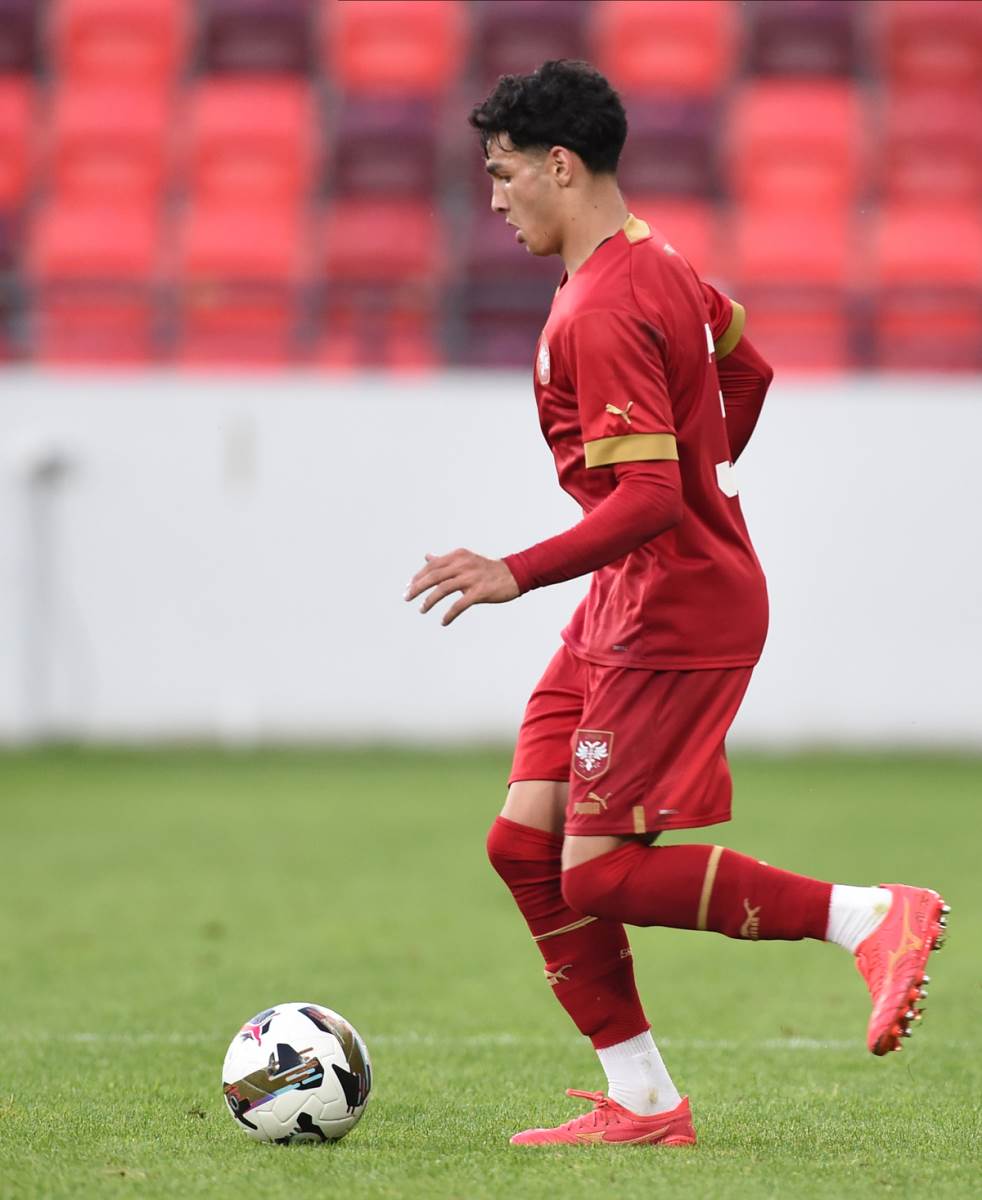 Adem Avdić na utakmici U21 reprezentacije Srbije