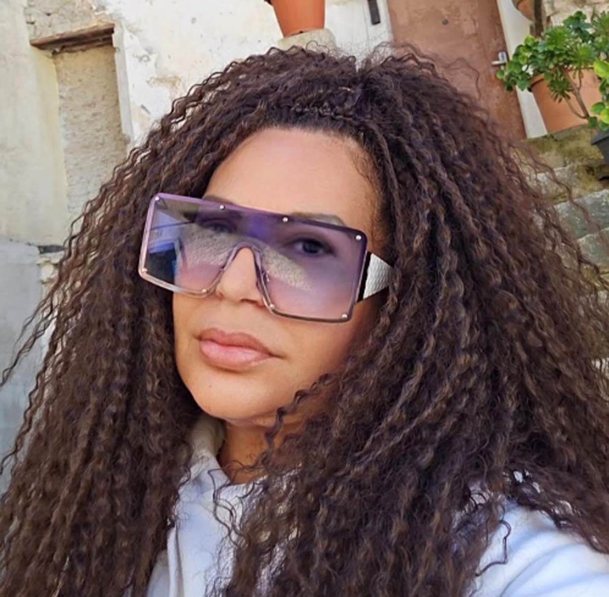 Luksuzno imanje Stoje nadomak Zrenjanina, u dvorištu fontana