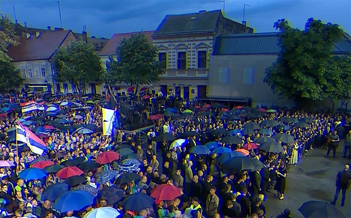 ceremonija u Sremskim Karlovcima (3).jpg