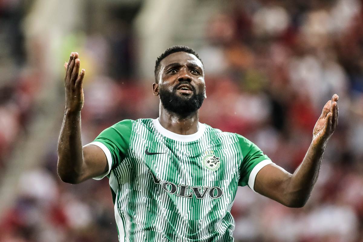 Francdi Pijero slavi gol za Makabi Haifu