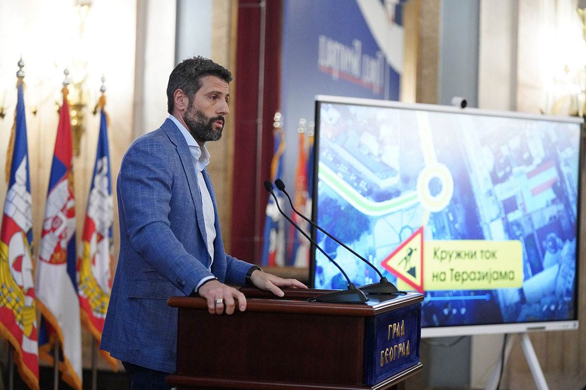 Aleksandar Šapić (1).jpg