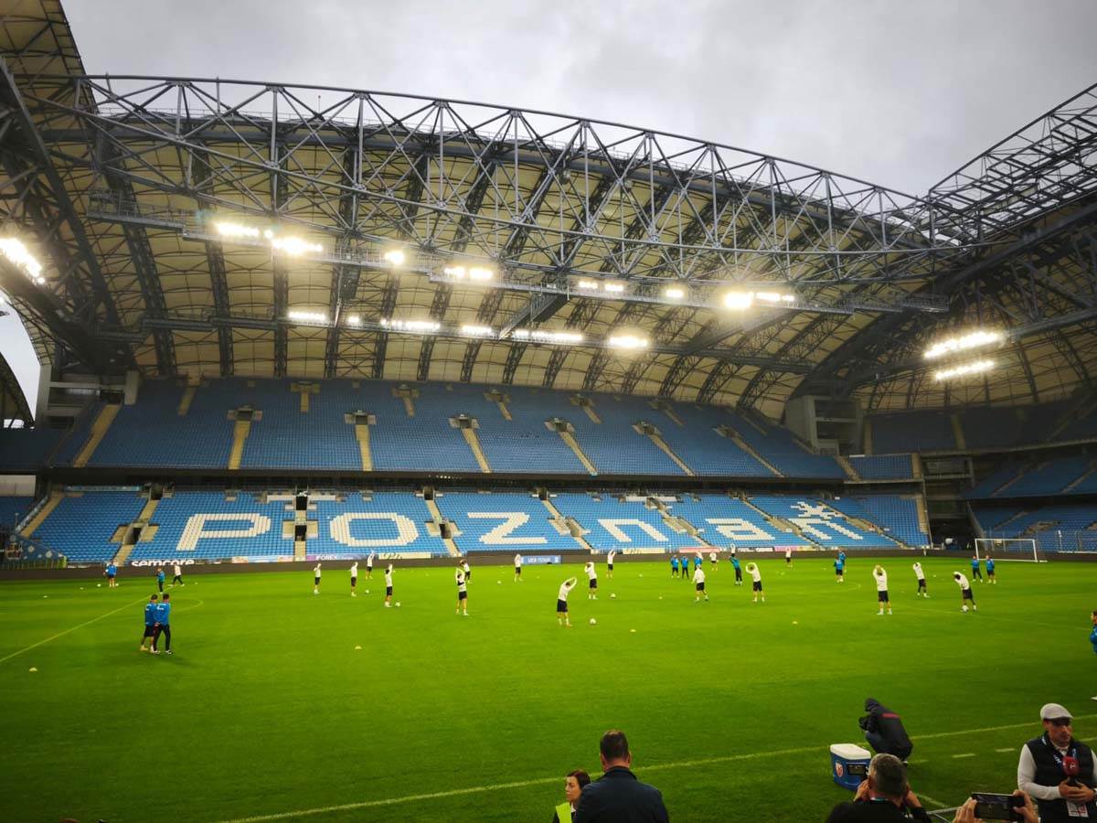 Trening FK Crvena zvezda u Poznanju 3.jpg