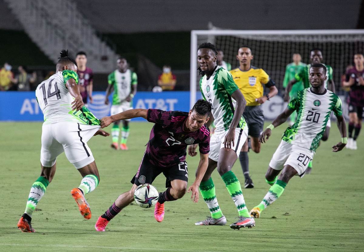 Frenklin Tebo Učena na meču Nigerije i Meksika