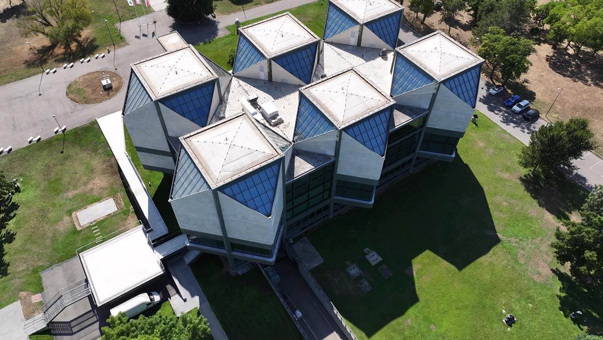 Muzej savremene umetnosti 6.jpg