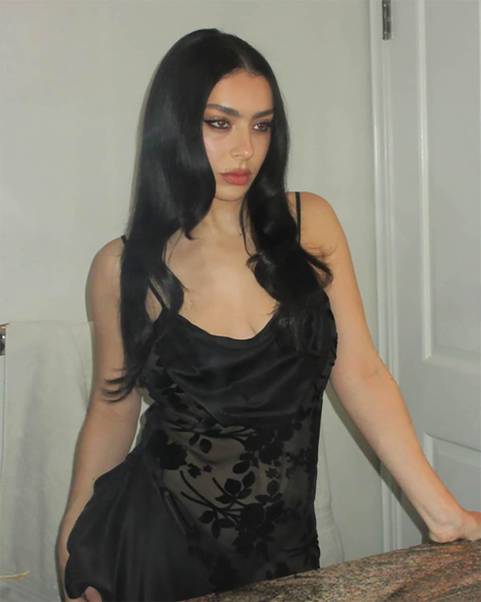 Charli xcx (1).jpg